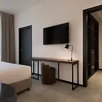 J Hotel